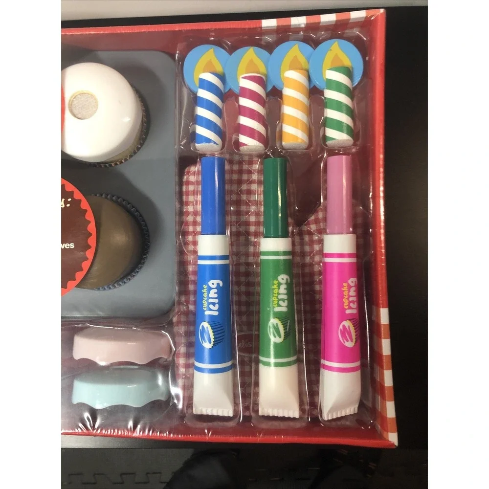 Melissa &‎ Doug Wooden Bake & Decorate Cupcake Set 18pc Play Food Toy 4019 New